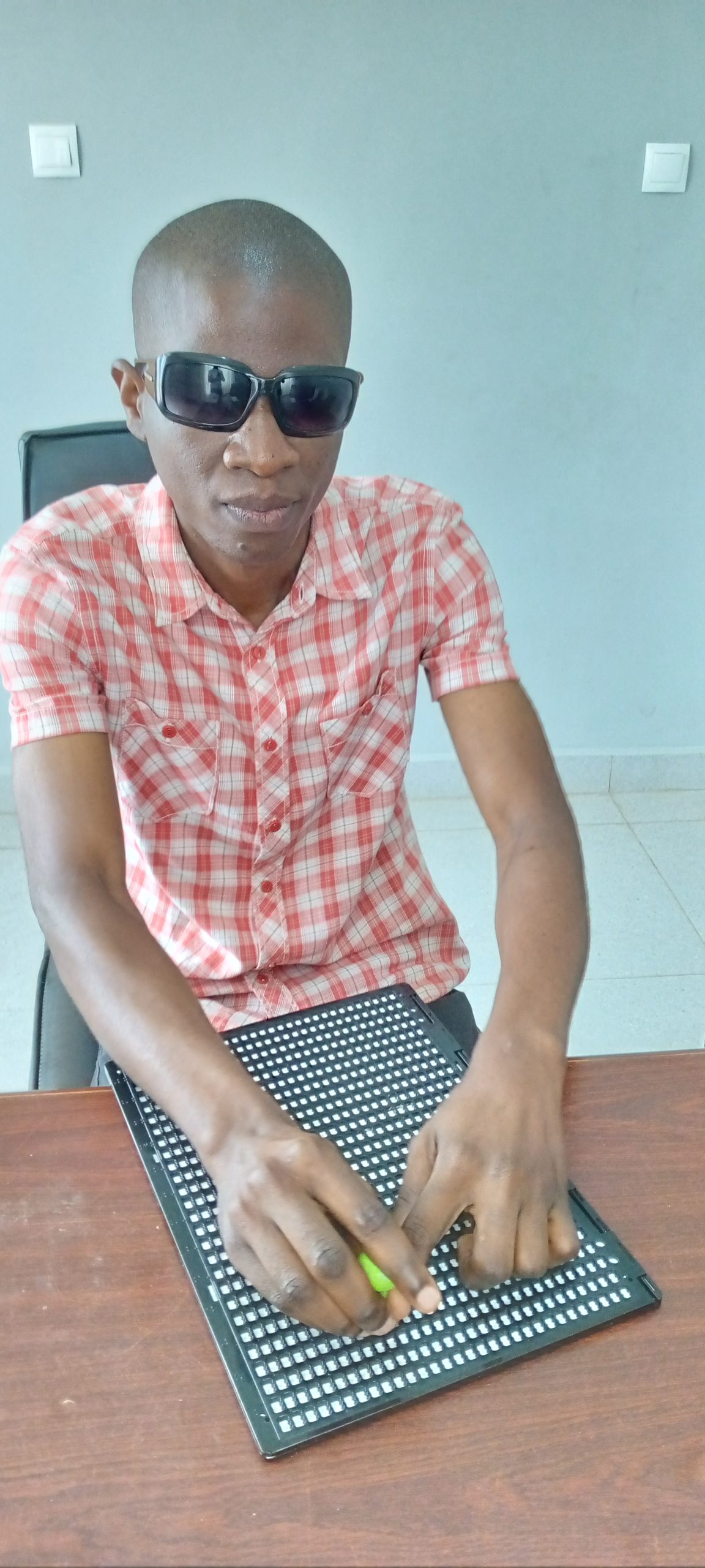 A YOUNG « BLIND » MAN LOOKS TOWARDS A GOOD FUTURE