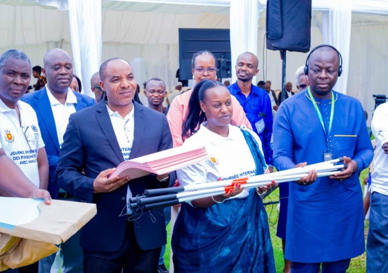 Uwiragiye Fondation célèbre la journée internationale de la canne blanche