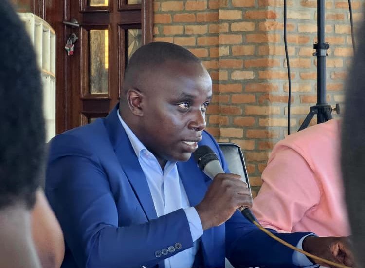 PENN BLIND SCHOOL : LE DIRECTEUR SERGES YANDOKOYE ENCOURAGE LES ÉLEVES
