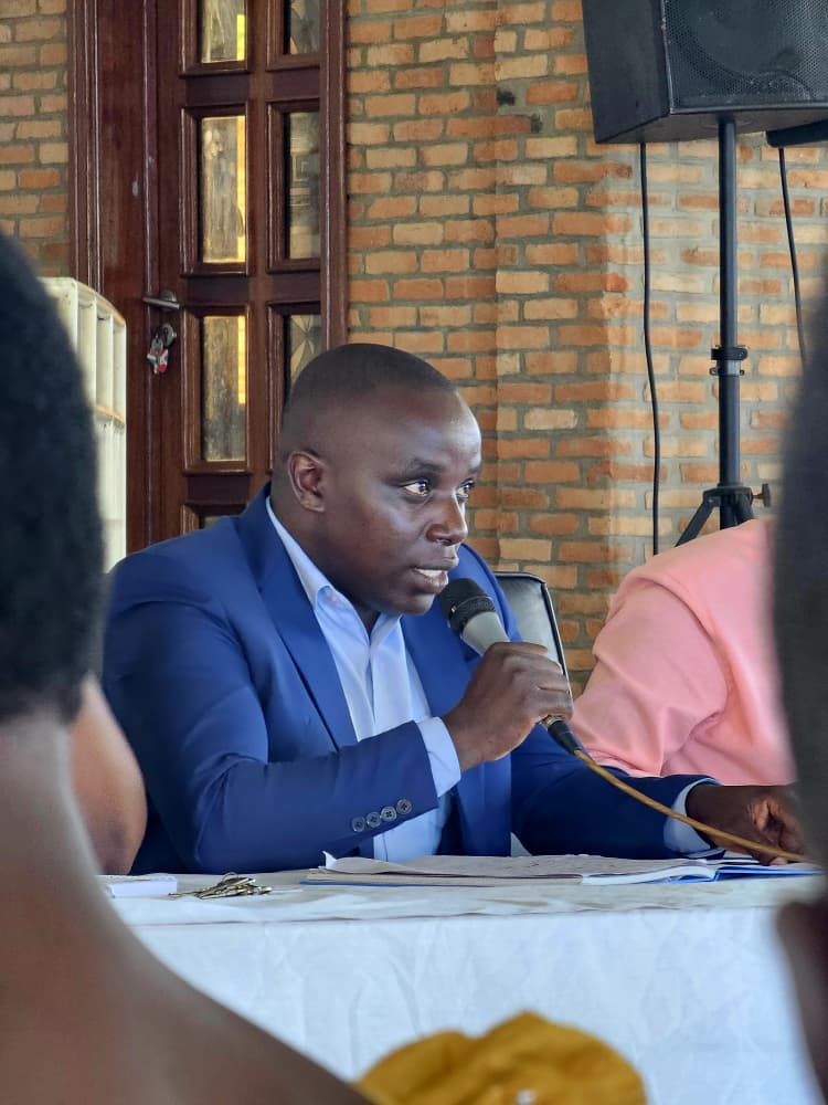 PENN BLIND SCHOOL : LE DIRECTEUR SERGES YANDOKOYE ENCOURAGE LES ÉLEVES